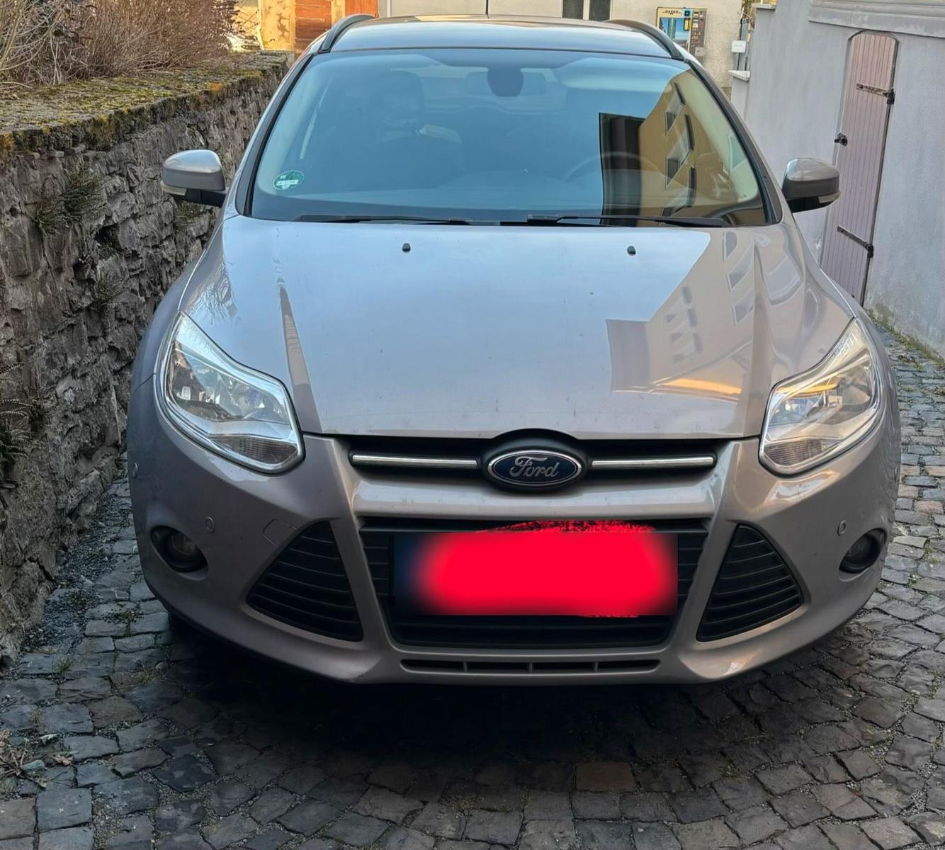 Ford Focus 2014 — rear view