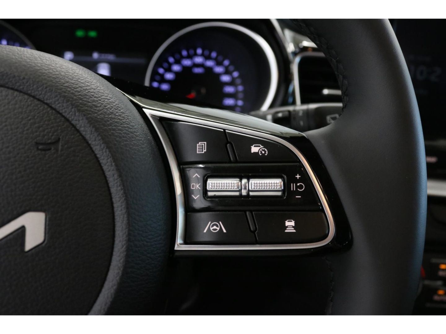 Fahrzeugabbildung Kia Ceed Ultimate Kamera Navi Style-Paket SHZ LED