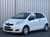Toyota Yaris 1,0-l-VVT-i 1 Hand Scheckheft Top Zustand  - Toyota Yaris Gebrauchtwagen in Kassel