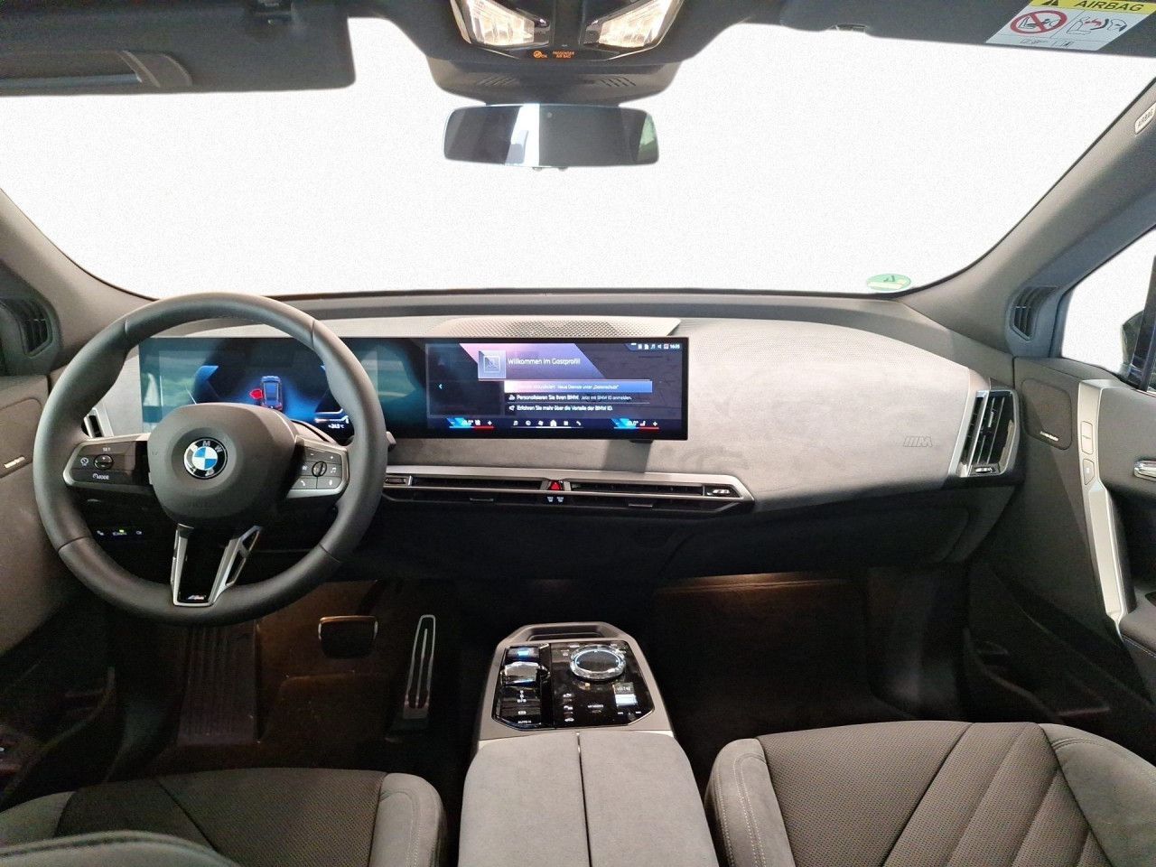 BMW iX - Bild 13