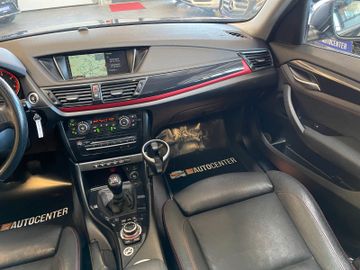 BMW X1 18 d xDrive *PANO*NAVI*PDC*AHK*TEMPOMAT*SHZ*