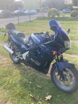 Honda VFR 750 F - Honda VFR 750 F