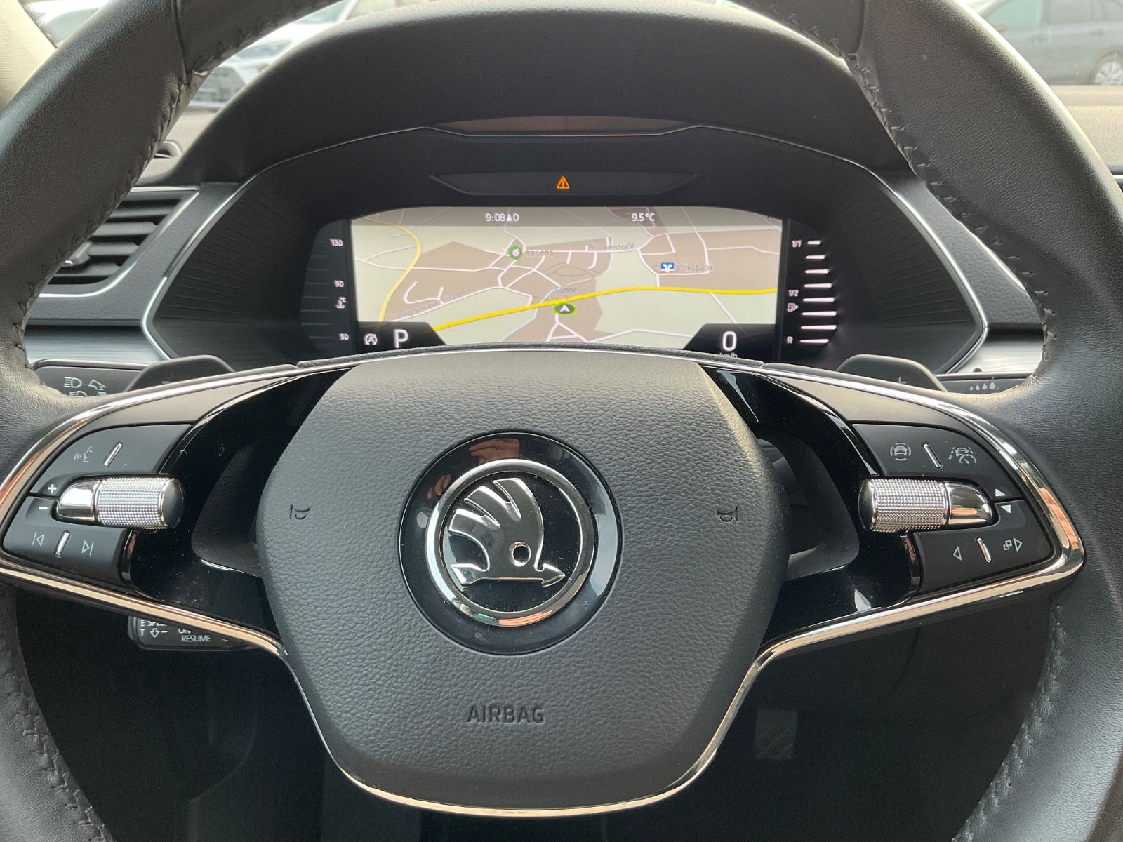 Fahrzeugabbildung SKODA Superb Combi 2.0 TDI DSG,Navi,LED,Kamera,ACC