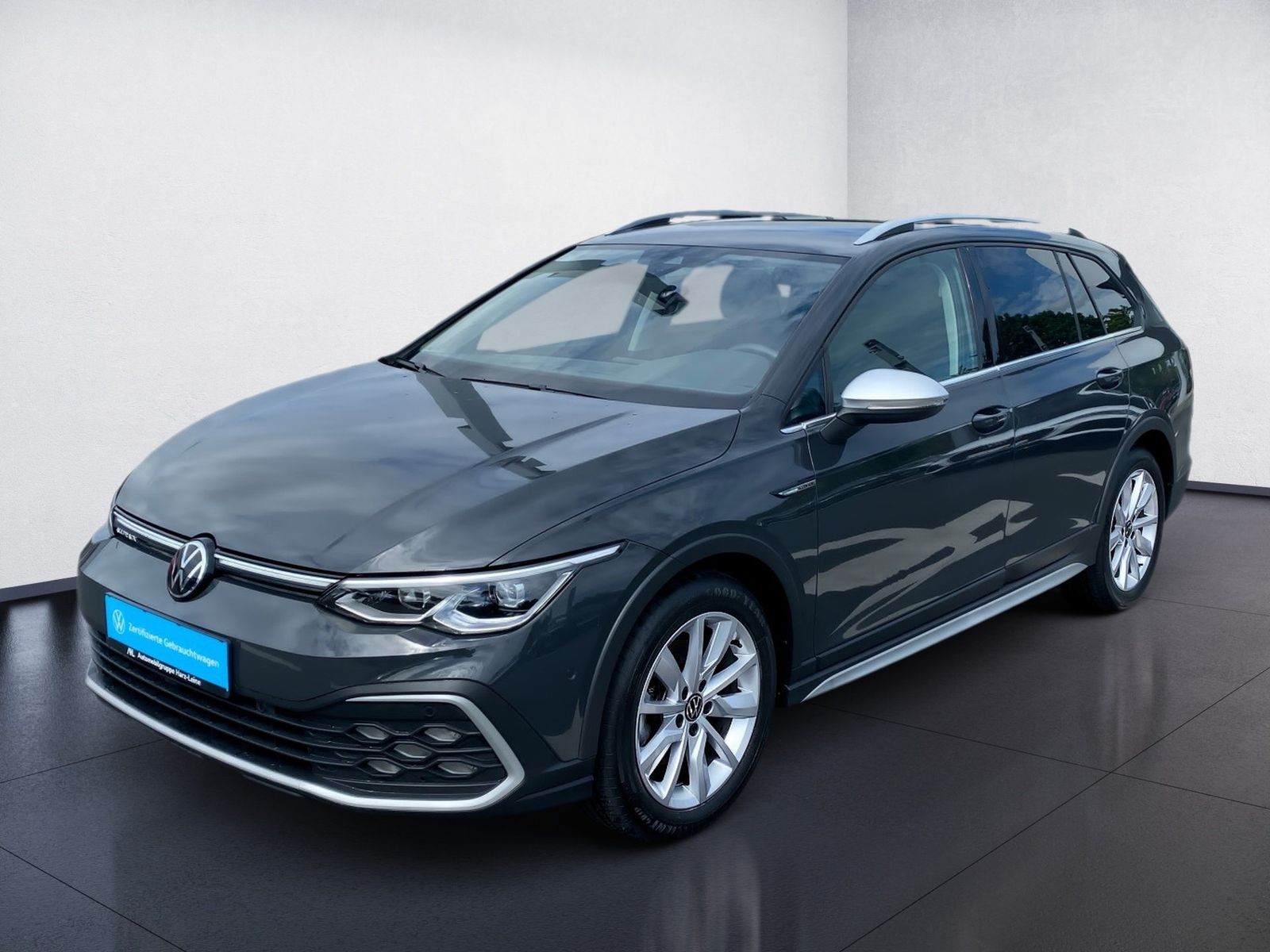 Volkswagen Golf VIII Variant 2.0 TDI Alltrack 4M DSG LED Na imagem 2