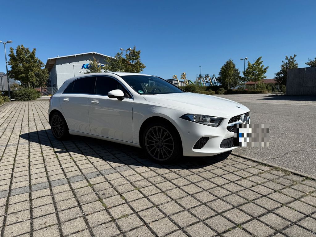 Image of Mercedes-Benz A 220