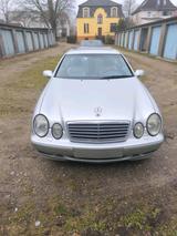 Mercedes-Benz Mercedes CLK 320 - gebrauchte Mercedes-Benz CLK 320 aus dem Jahr 2001