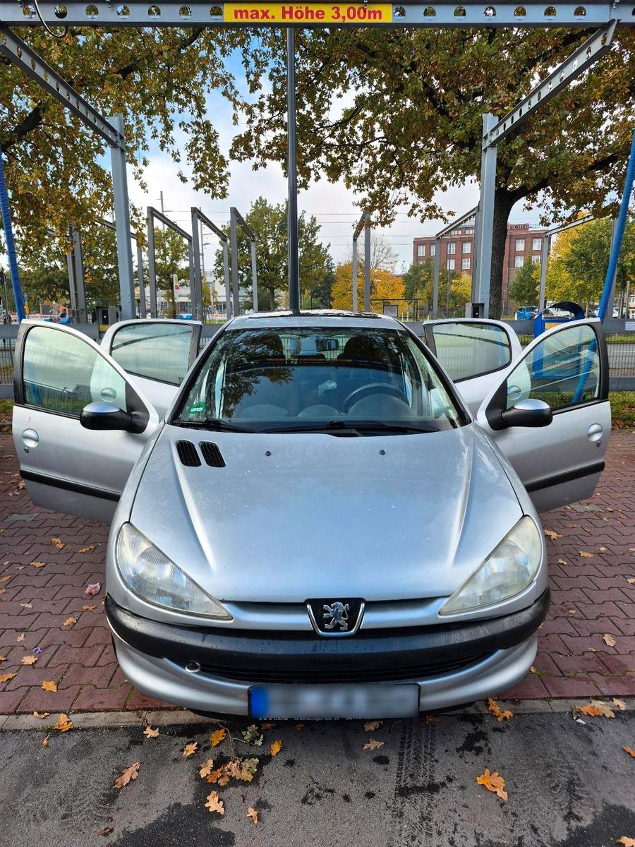 Peugeot 206