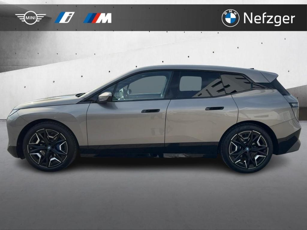 BMW iX xDrive50 Sportpaket HUD Sky Laser ACC AHK