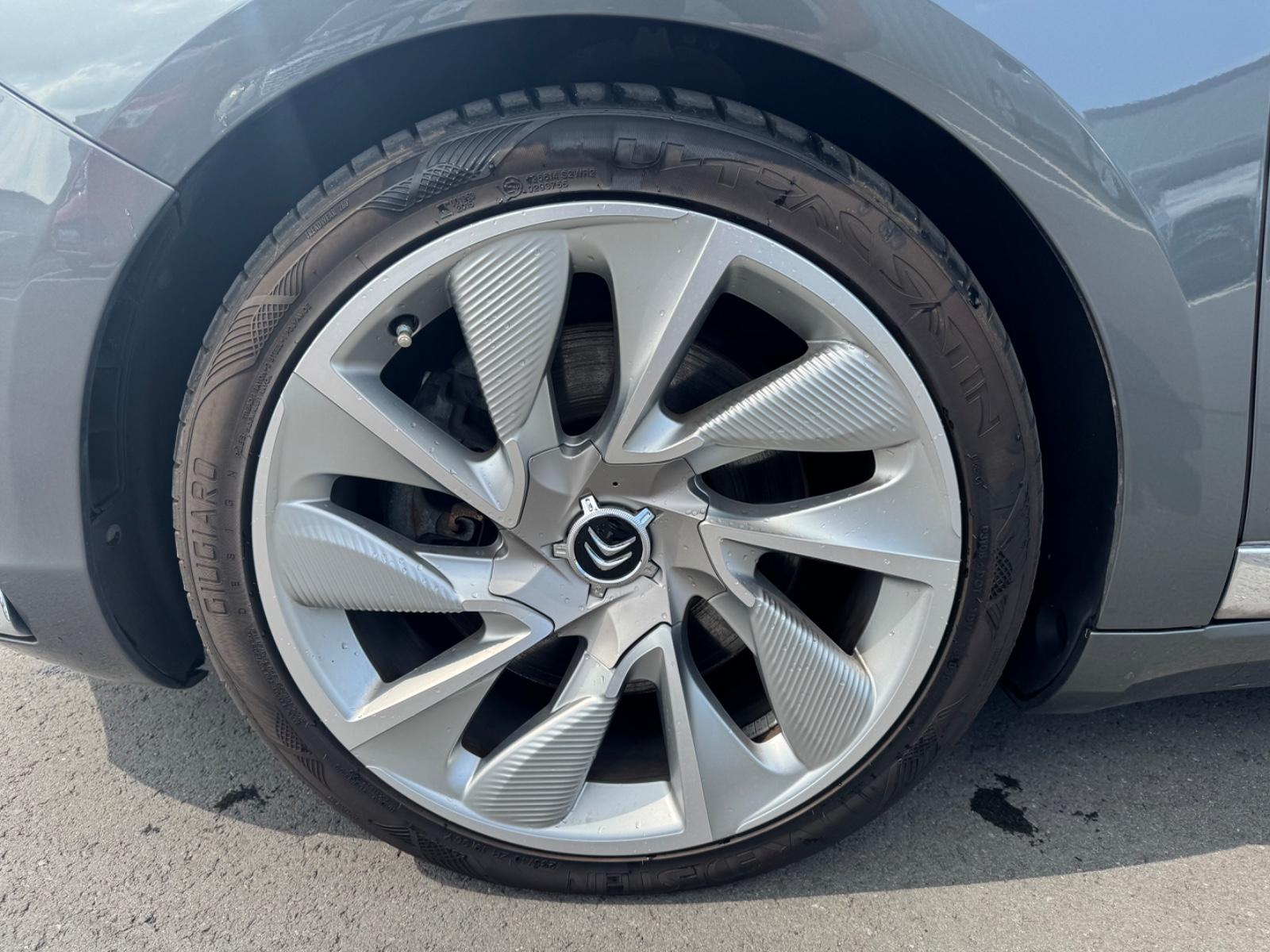 Car Image 29