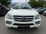 Mercedes-Benz GL 350 CDI 4Matic Grand Edition AMG Line HU07/27 - Mercedes-Benz GL-Klasse: Grand Edition