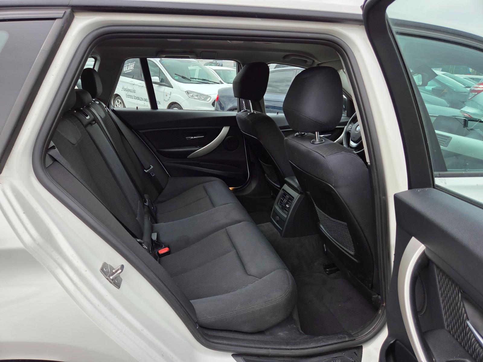 BMW 318 2014 — photo 11