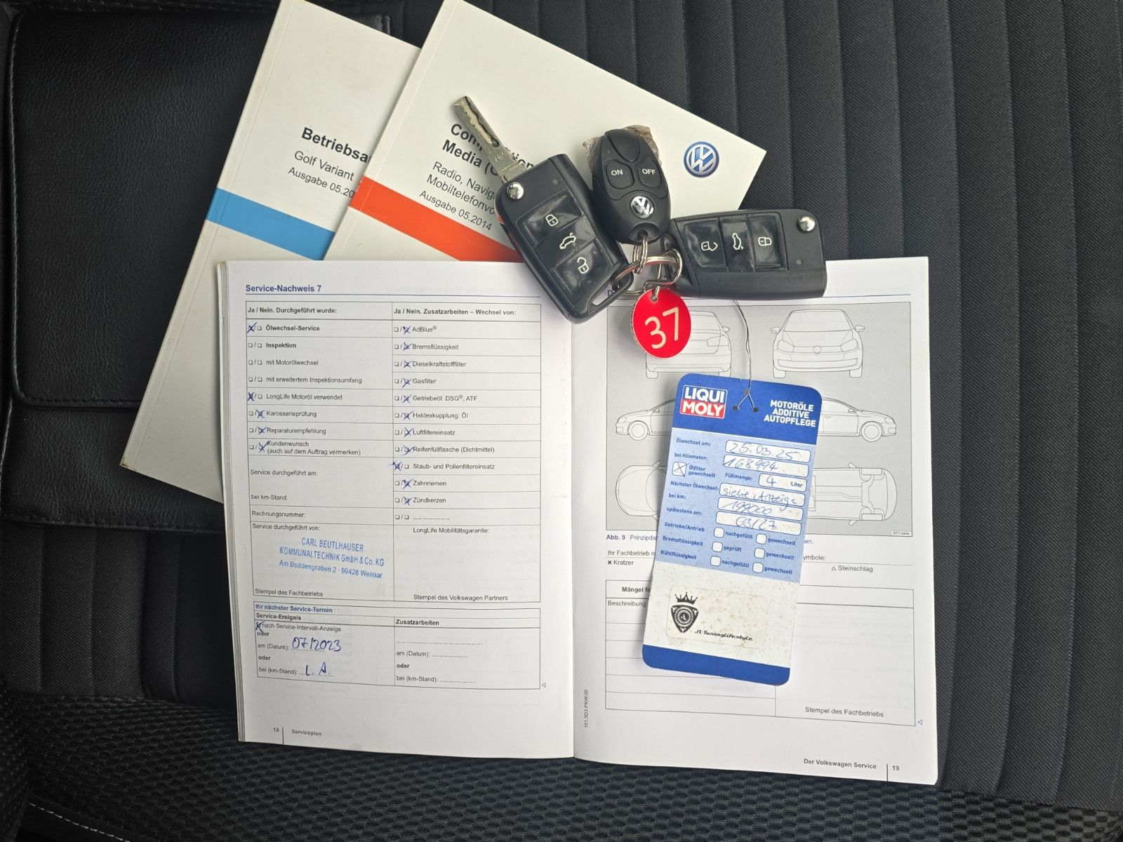 Fahrzeugabbildung Volkswagen Golf VII Cup AUS 1.HAND /Panorama/NAVI/PDC