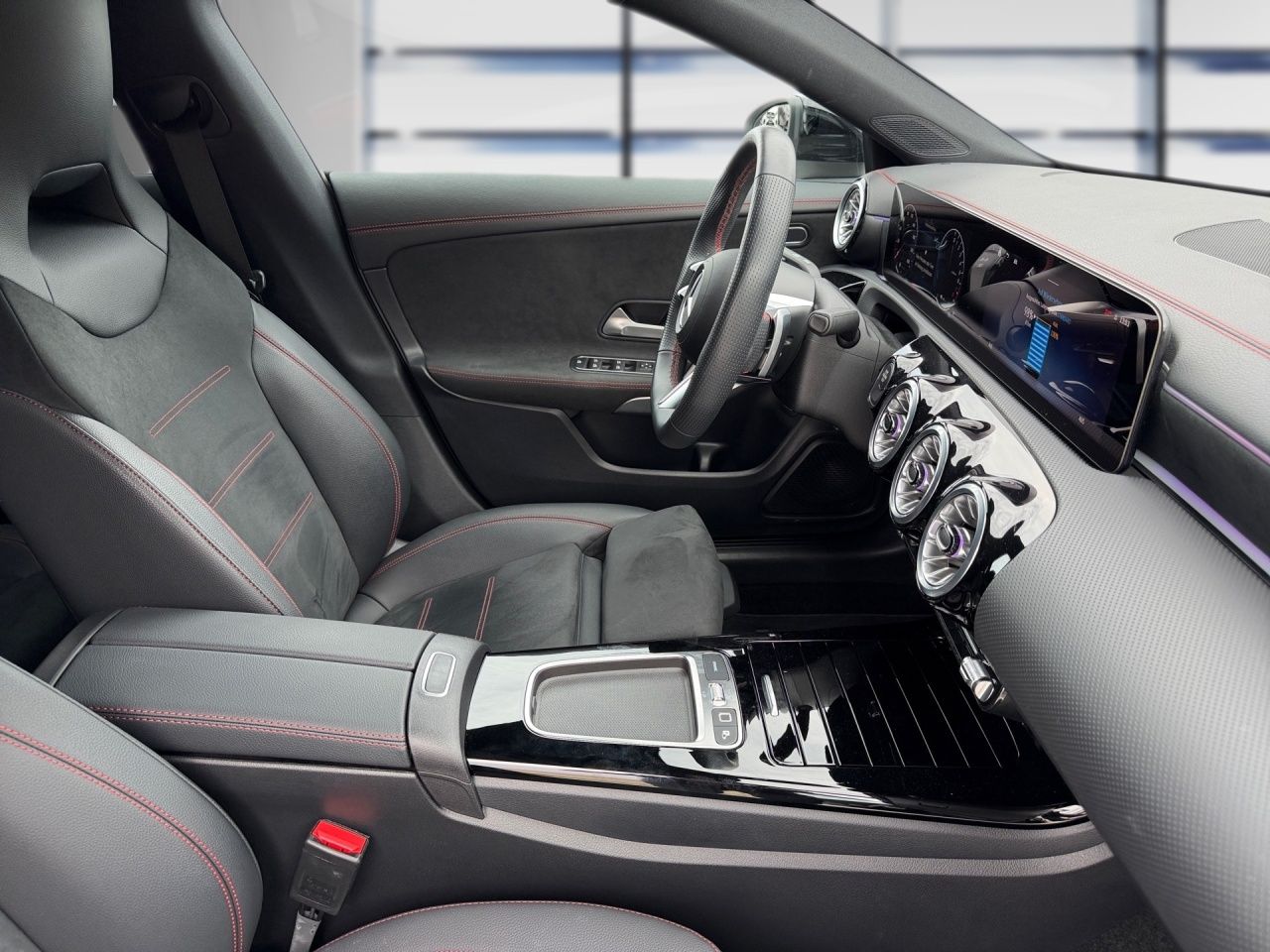 Fahrzeugabbildung Mercedes-Benz CLA 250 e SB AMG+AHK+NIGHT+PANO+360°+LED+