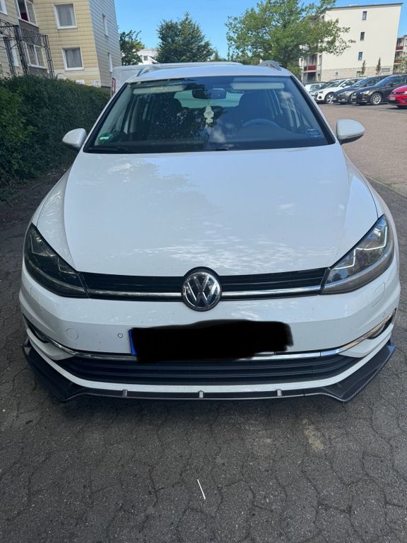 Image of Volkswagen Golf