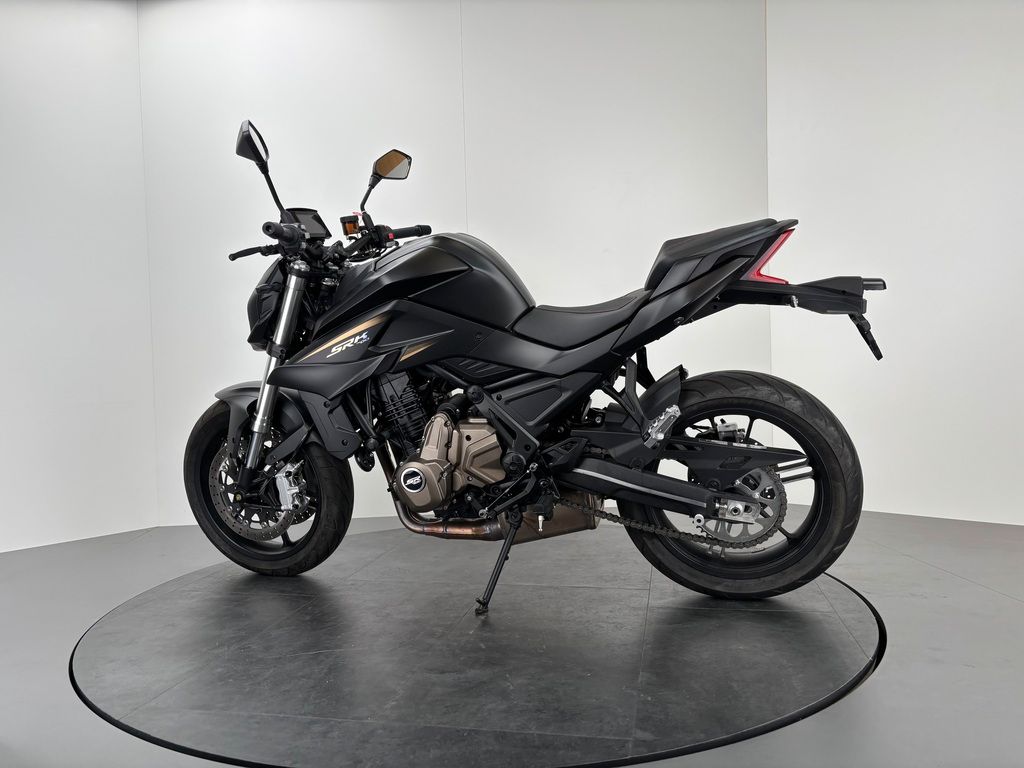 Fahrzeugabbildung QJ Motor SRK 700 *A2-TAUGLICH *WENIG KILOMETER *1.HAND