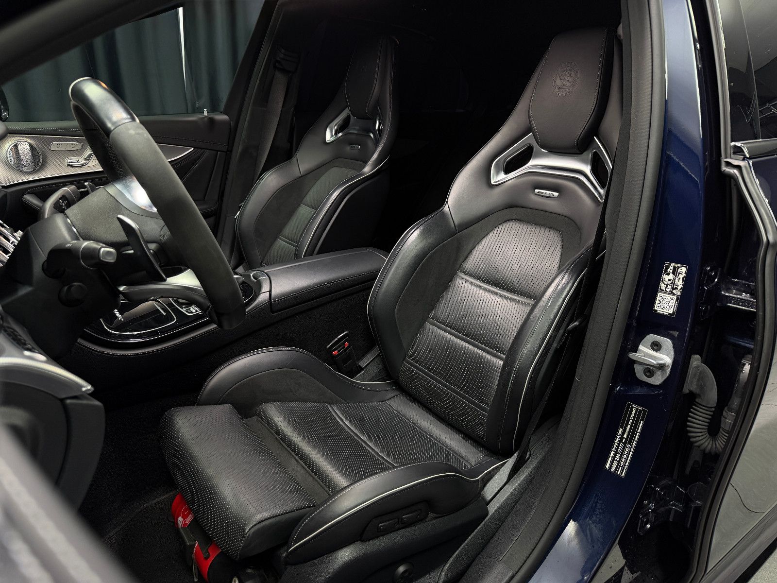 Fahrzeugabbildung Mercedes-Benz E 63 S AMG 4Matic+ |3D-BURMESTER|VOLL
