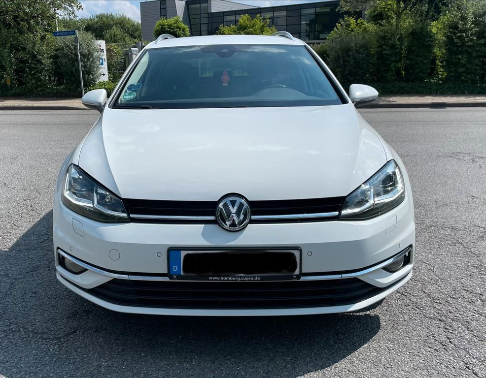 Image of Volkswagen Golf