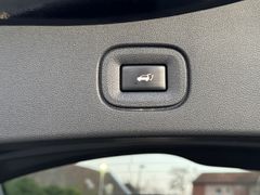 Fahrzeugabbildung Koleos Initiale Paris 4x4 2.0 BLUE dCi 185 FAP E