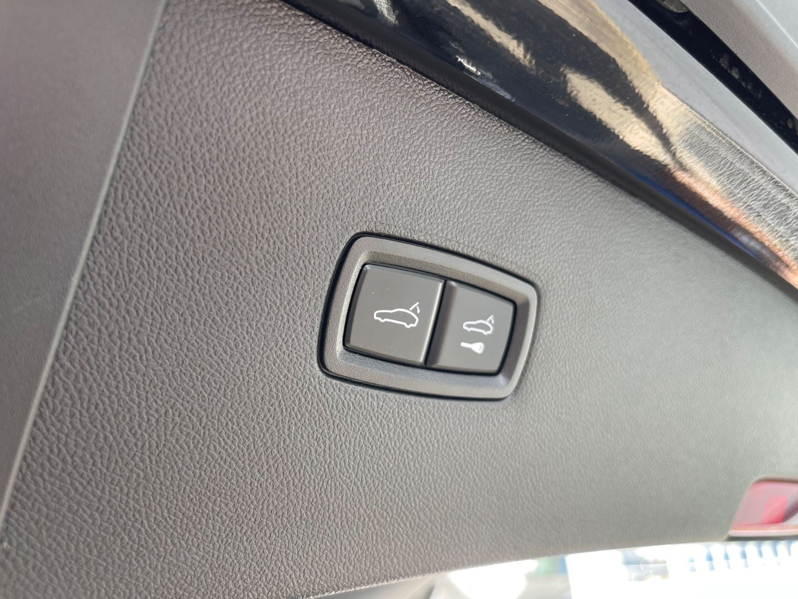 Fahrzeugabbildung Porsche Cayenne GTS Coupé Leichtbau|ACC|HUD|PASM|3.Displ