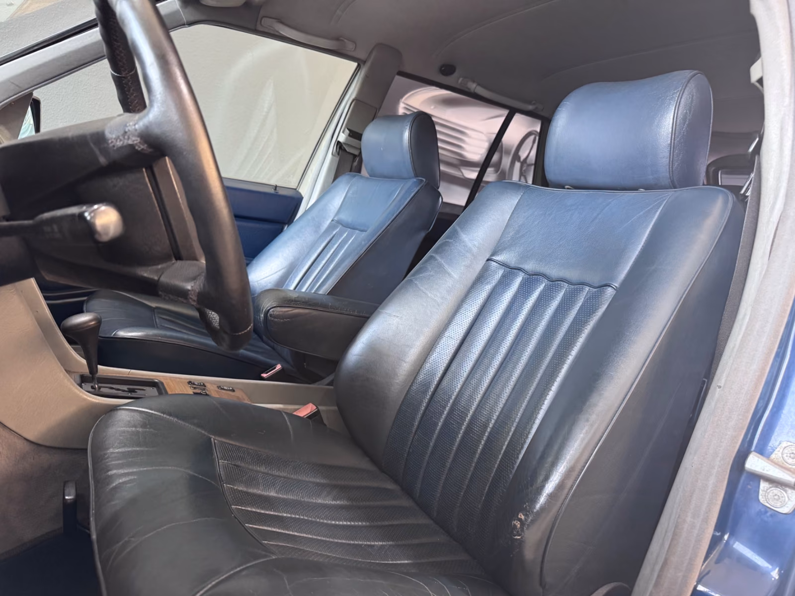 MERCEDES-BENZ E 230 132 ch BVA W124 - CLIM - CHAUFFAGE STATIONNAIRE - CUIR - ATTELAGE - 244600 km
