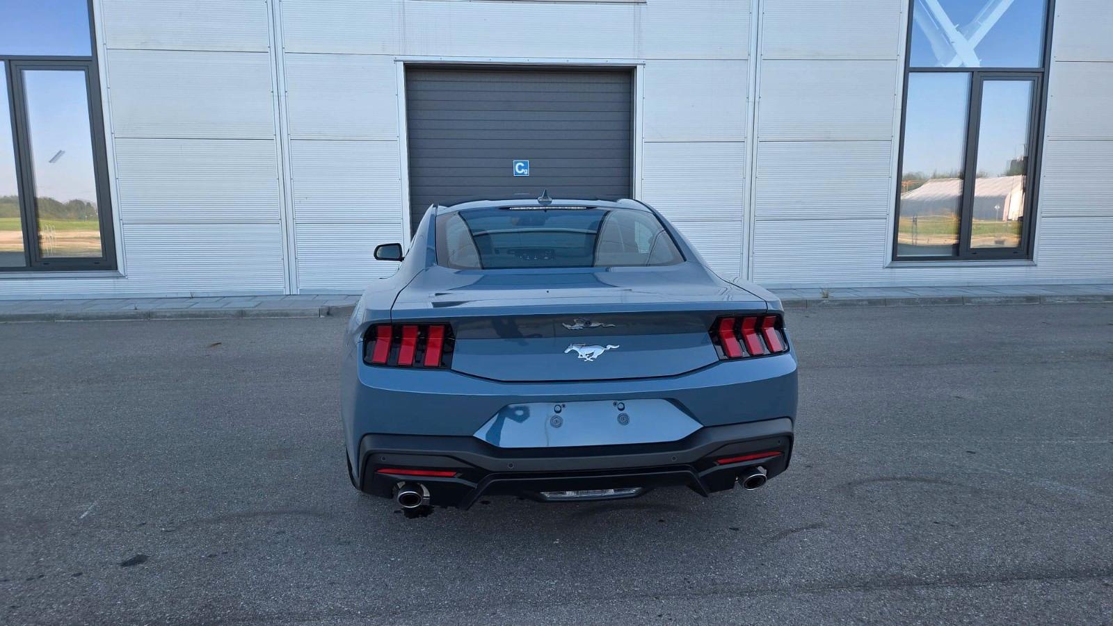 Ford Mustang EcoBoost 2026 | Vapor Blue I TOP