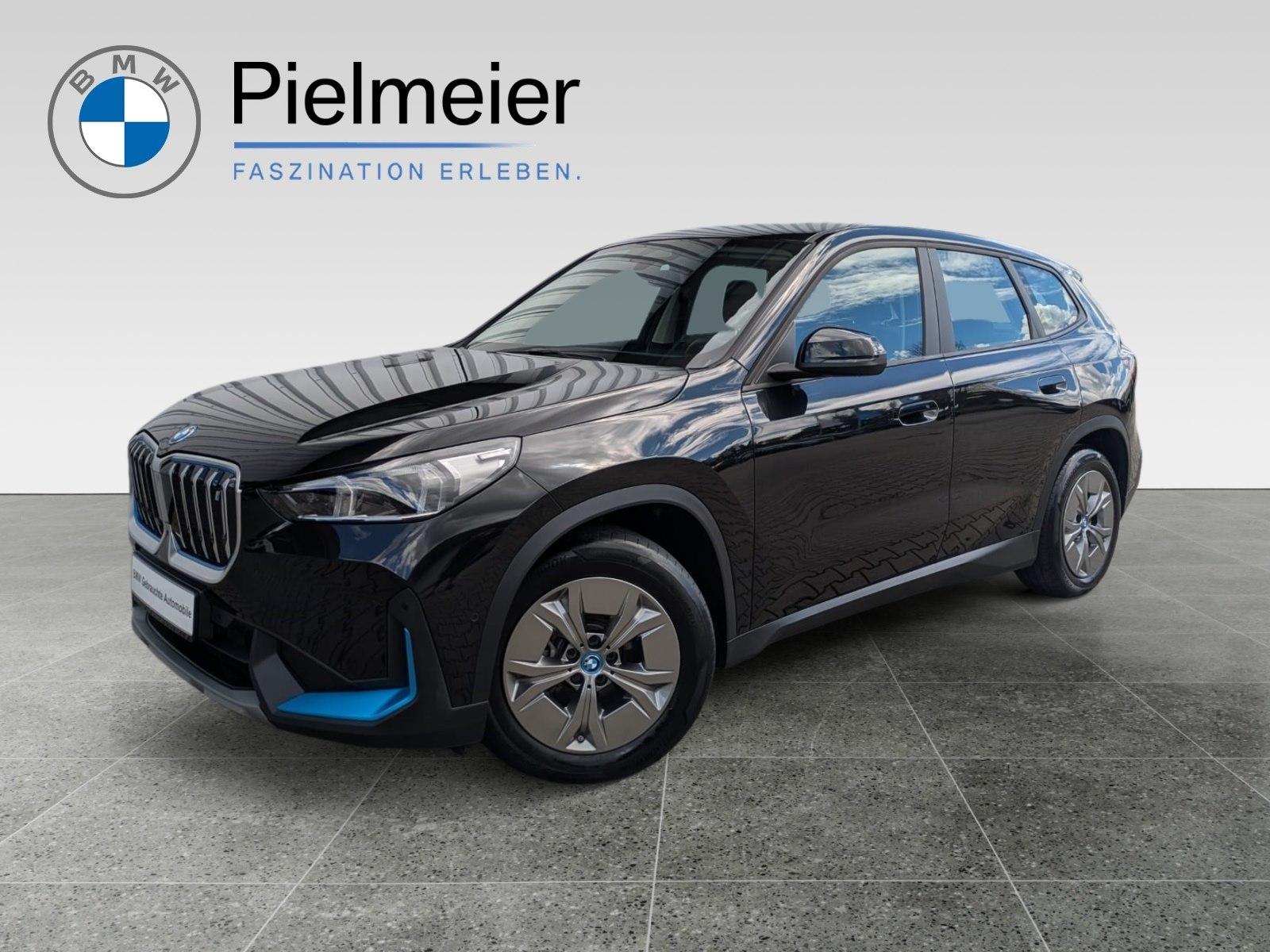 BMW iX1 xDrive30 AHK Adapt.LED RFK Dr.Assist