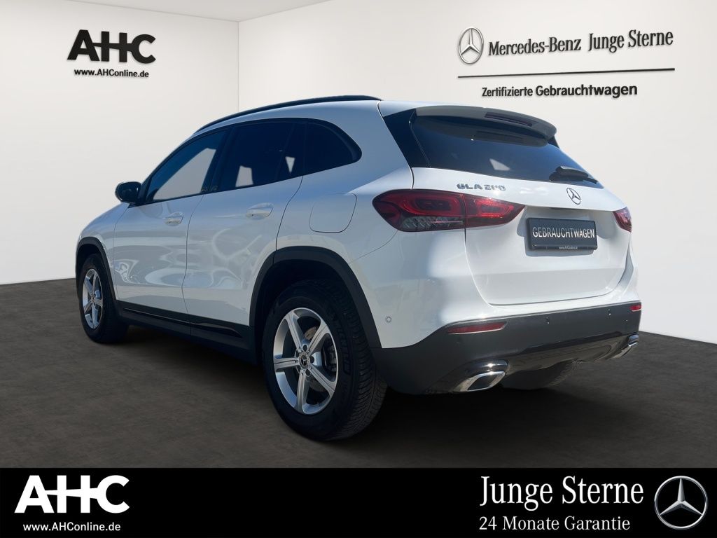 Fahrzeugabbildung Mercedes-Benz GLA 200 Progressive Night AHK LED SHZ Ambie. KAM