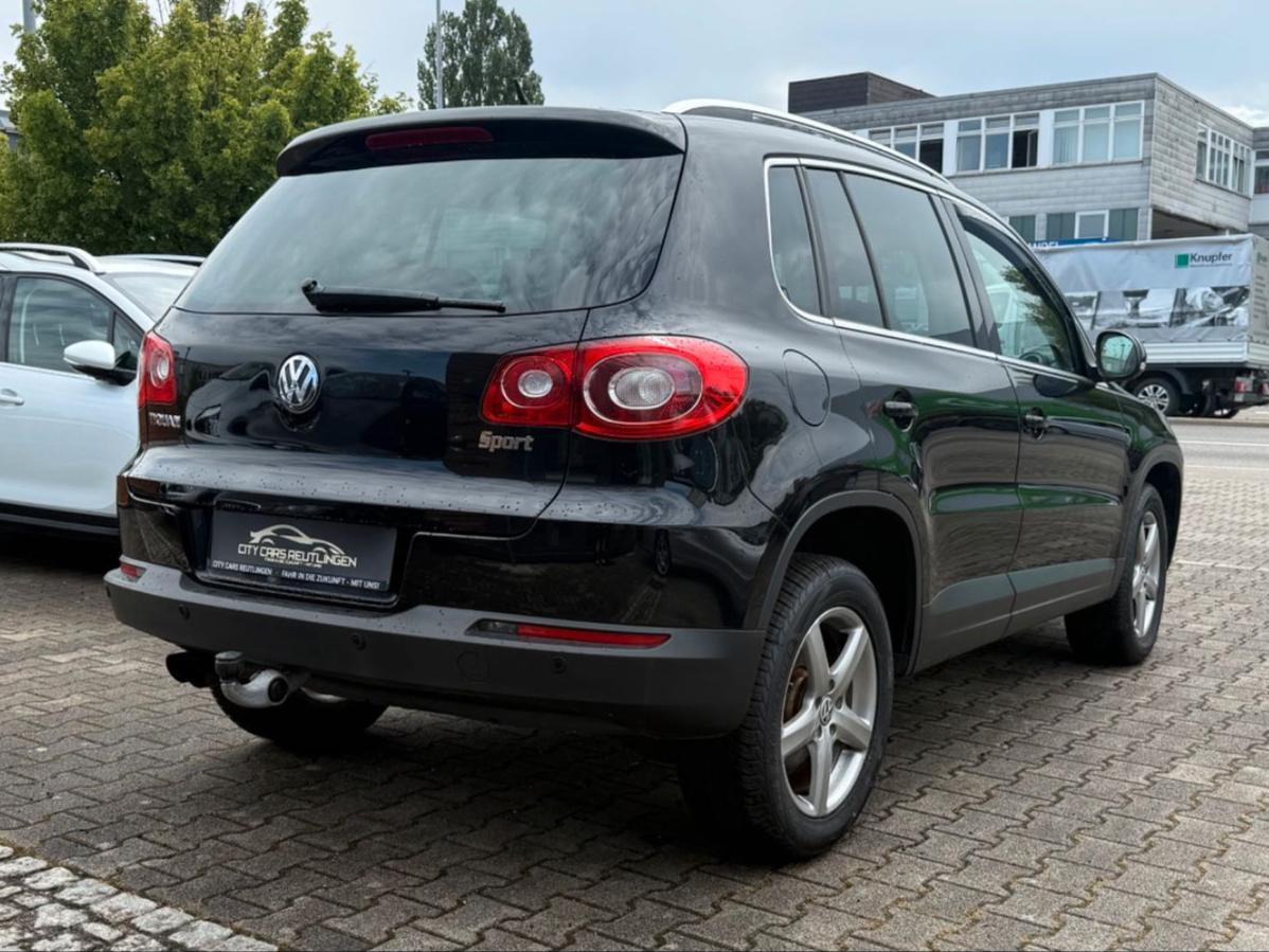 Volkswagen Tiguan Sport & Style 4Motion+STEUERKETTE NEU+AHK