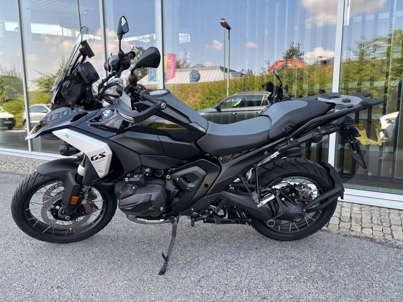 Fahrzeugabbildung BMW R 1300 GS Triple Black 3 Pakete ASA
