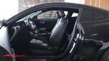 Ford Mustang - 10