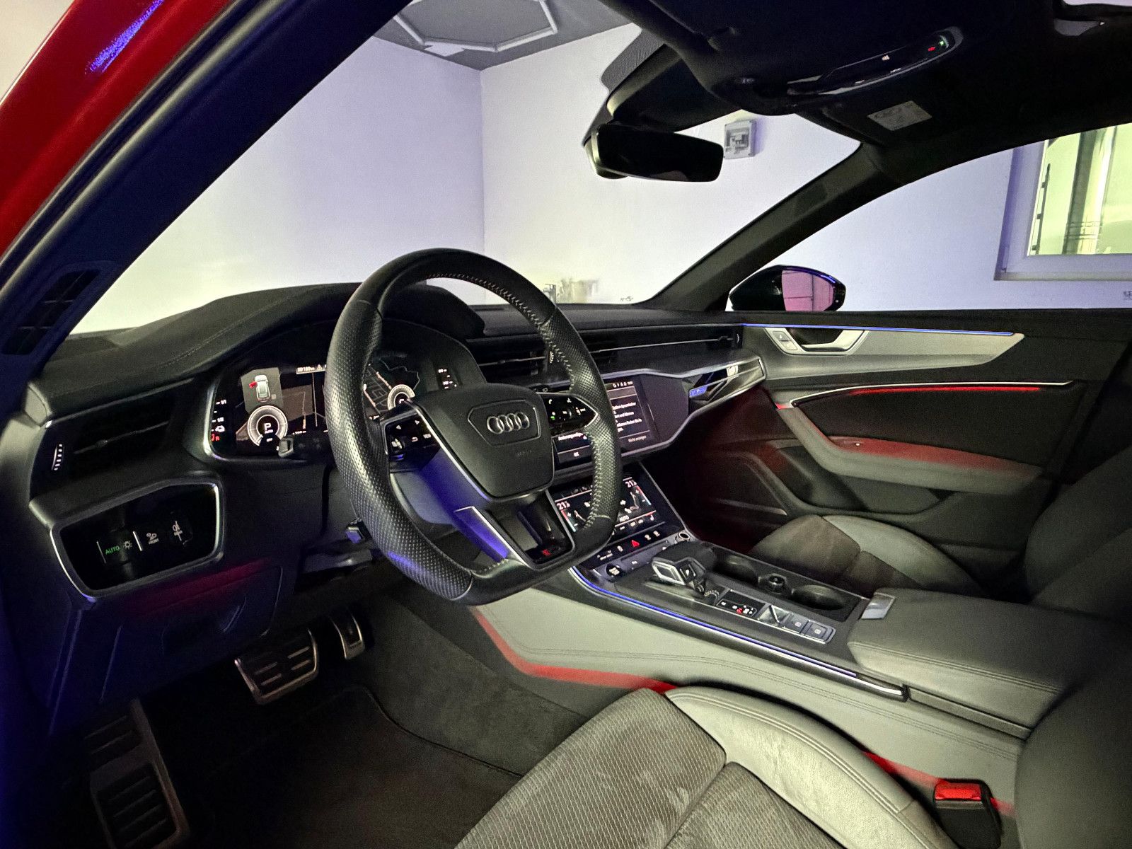 Fahrzeugabbildung Audi A6 55 TFSIe quattro S-LINE+/MATRIX HD/PANO/B&O