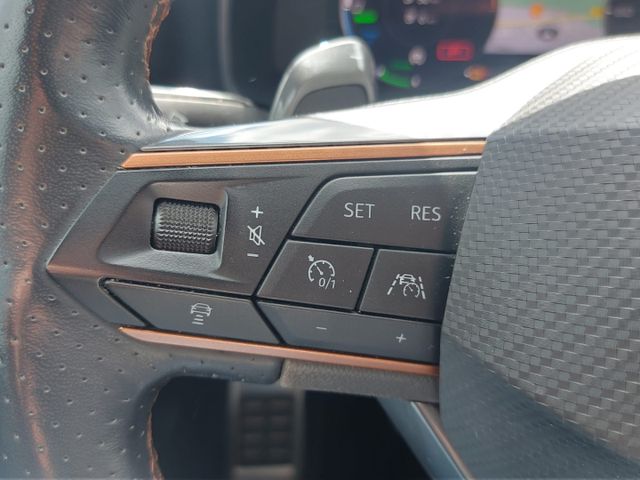 Leon *Sportstourer VZ/e-Hybrid /AHK-klappbar/LED