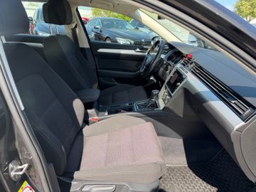 Volkswagen Passat - 10