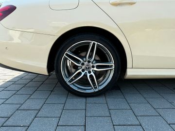 Mercedes E 200 - 9