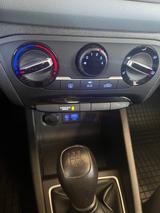 Hyundai i20 1.2 GO #SCHECKHEFT GEPFLEGT #TÜV NEU #1.HAND - Hyundai i20: Schwarz