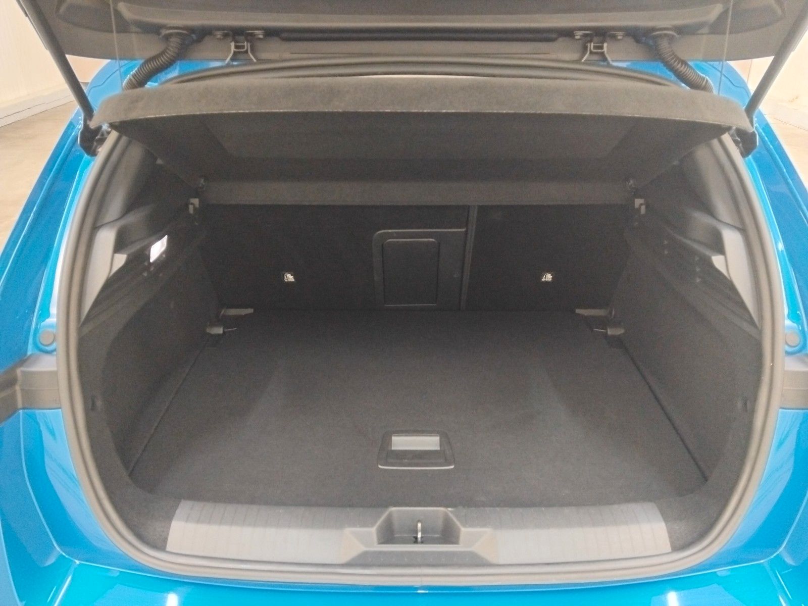 Opel Astra (06/2026, Benzin)