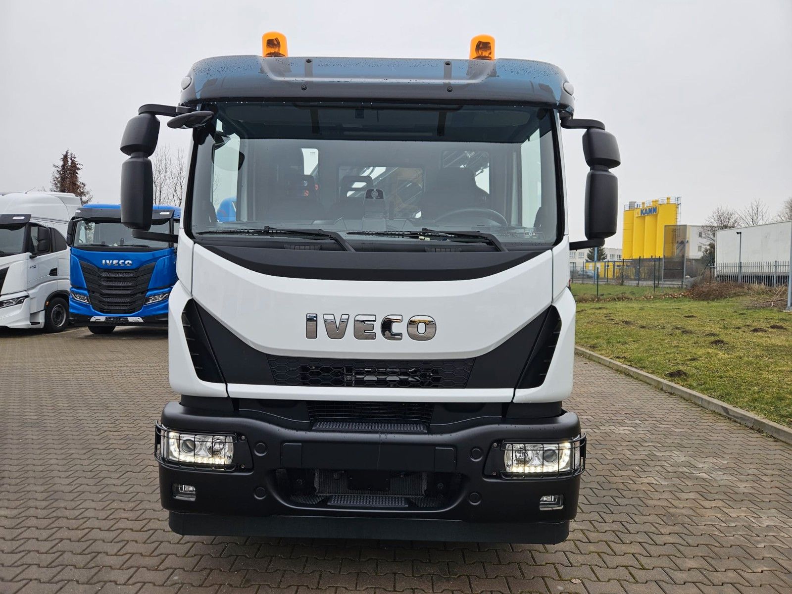 Fahrzeugabbildung Iveco Krankipper ML180E32K EVI_E