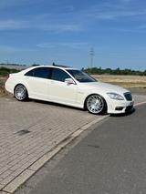 Mercedes-Benz S63AMG Lang SPEEDSHIFT MCT 5.5 Biturbo  - schwarze Mercedes-Benz S 63 AMG