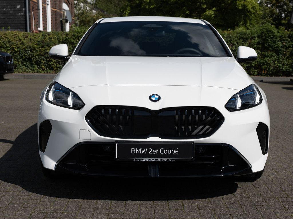 BMW 220 Gran Coupé - Bild 4