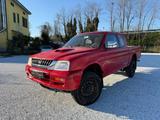 Mitsubishi L200 2.5 TDI 4WD Club Cab Pick-up GLS - rote Mitsubishi L200