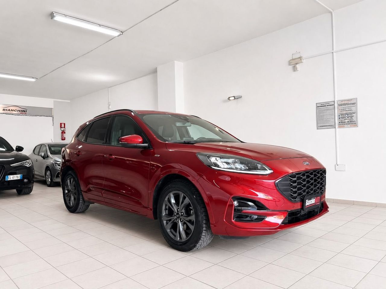 Ford Kuga 1.5 EcoBlue 120 CV aut. 2WD ST-Line X  imagem 3