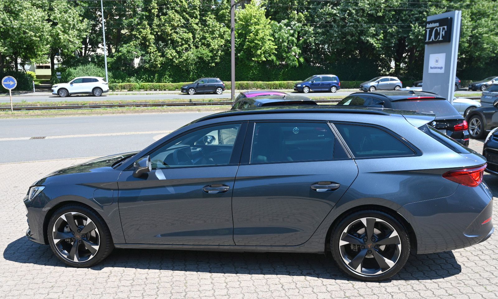 Cupra Leon Sportstourer 1.4 e-Hybrid Navi Leder 1H LED imagem 3