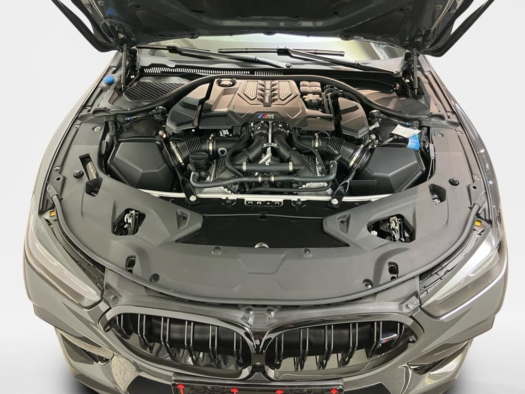 BMW M8 - Bild 18