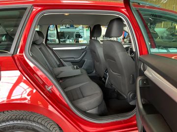 Skoda Octavia Combi Ambition 4x4 *ACC*PDC*