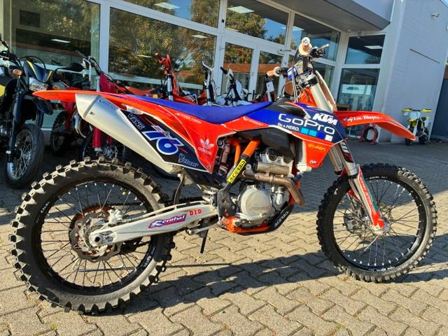 KTM SX 2014 — салон