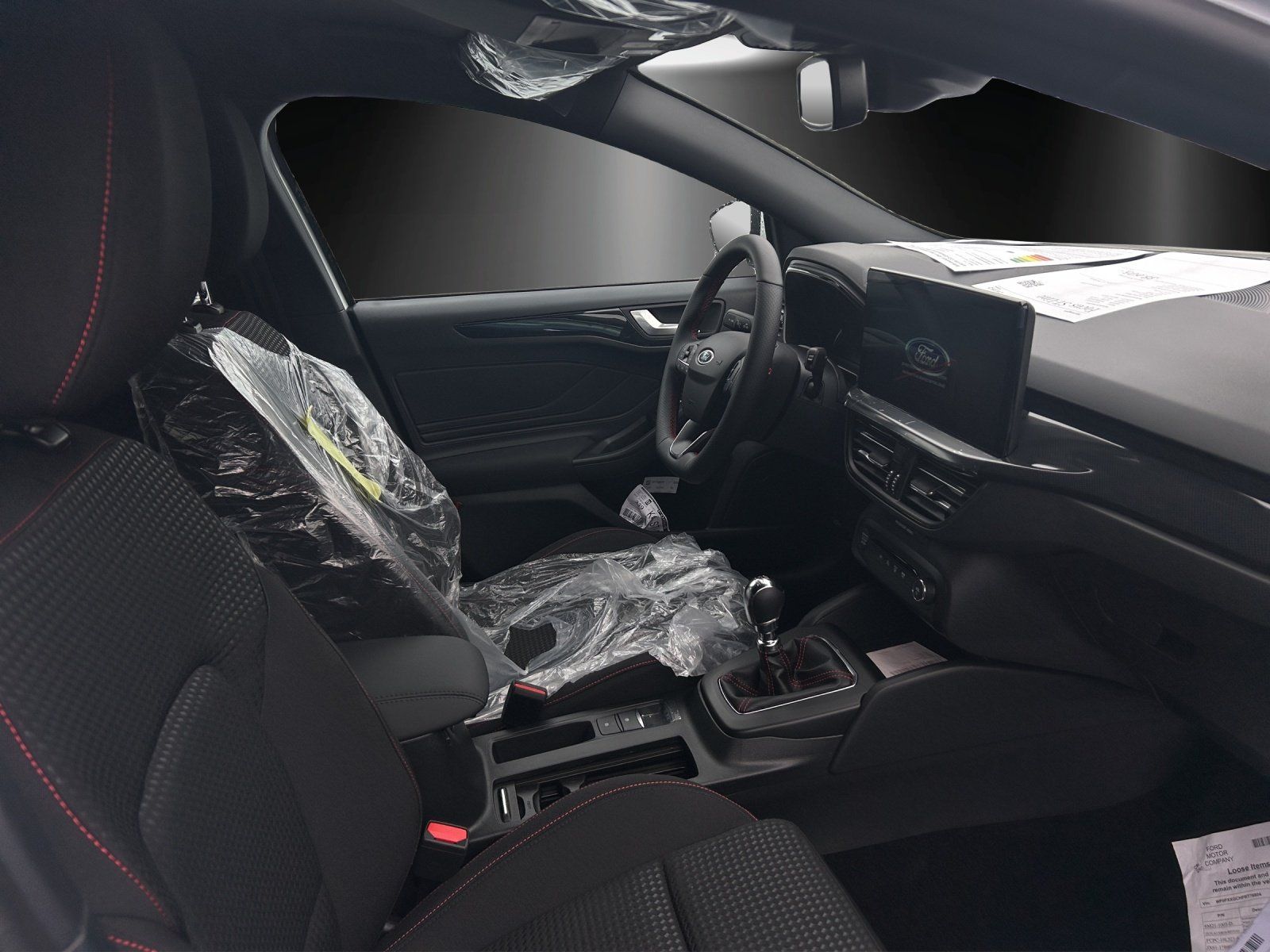 Fahrzeugabbildung Ford Focus Turnier 1,0 Ecoboost ST-Line