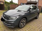 Volkswagen VW Tiguan Sondermodell Move - Volkswagen Tiguan: Sondermodell