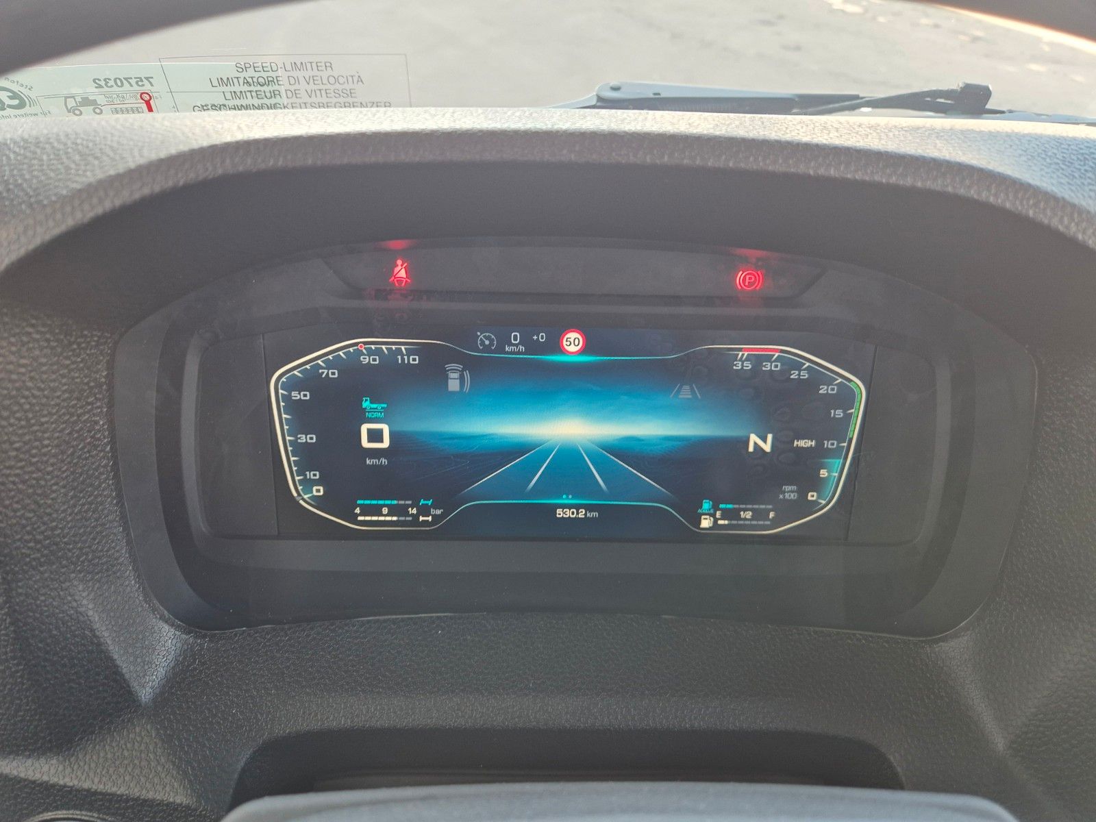 Fahrzeugabbildung Iveco Eurocargo ML80E21 Meiller 2x AHK 3 Sitze