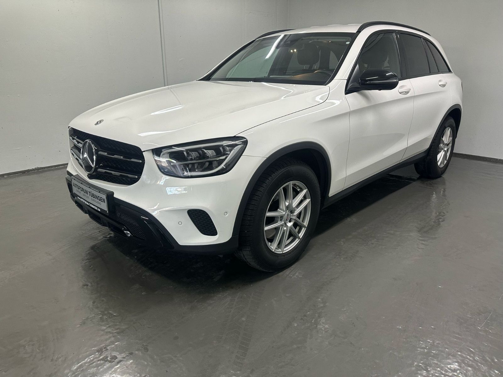 Fahrzeugabbildung Mercedes-Benz GLC 300 d 4MATIC Autom.*NIGHT*360*SPUR*IHC*LED
