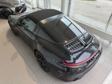 Porsche 992 - 9